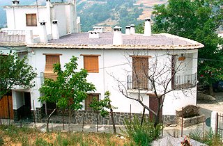 Apartamentos Rurales Rosendo: Tu Alojamiento Rural en Capileira con Encanto y Confort en Plena Alpujarra